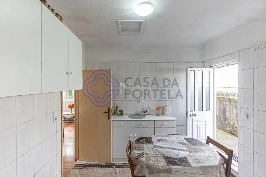 Moradia T2 para Venda em Areias, Sequeirô, Lama e Palmeira Foto 40
