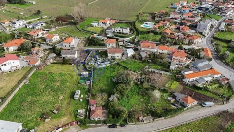 Moradia T2 para Venda em Areias, Sequeirô, Lama e Palmeira