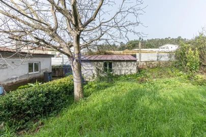 Moradia T2 para Venda em Areias, Sequeirô, Lama e Palmeira