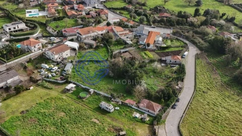 Moradia T2 para Venda em Areias, Sequeirô, Lama e Palmeira