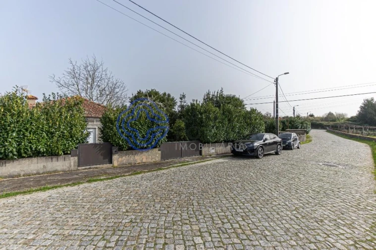 Moradia T2 para Venda em Areias, Sequeirô, Lama e Palmeira Foto 56