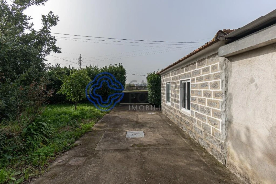 Moradia T2 para Venda em Areias, Sequeirô, Lama e Palmeira Foto 49