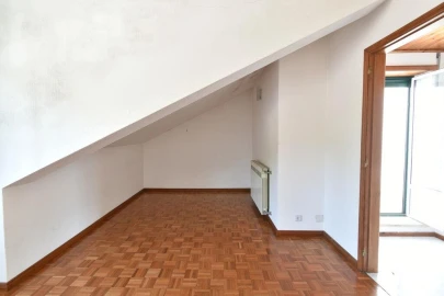 Moradia T7 para Venda em Marrazes e Barosa