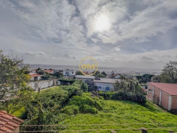 Moradia T3 para Venda em Ramada e Caneças