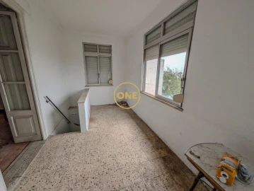 Moradia T3 para Venda em Ramada e Caneças