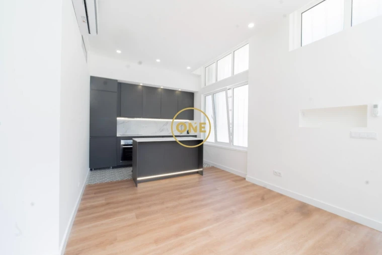 Apartamento T3 para Venda em Odivelas Foto 3