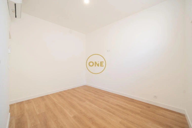 Apartamento T3 para Venda em Odivelas Foto 12
