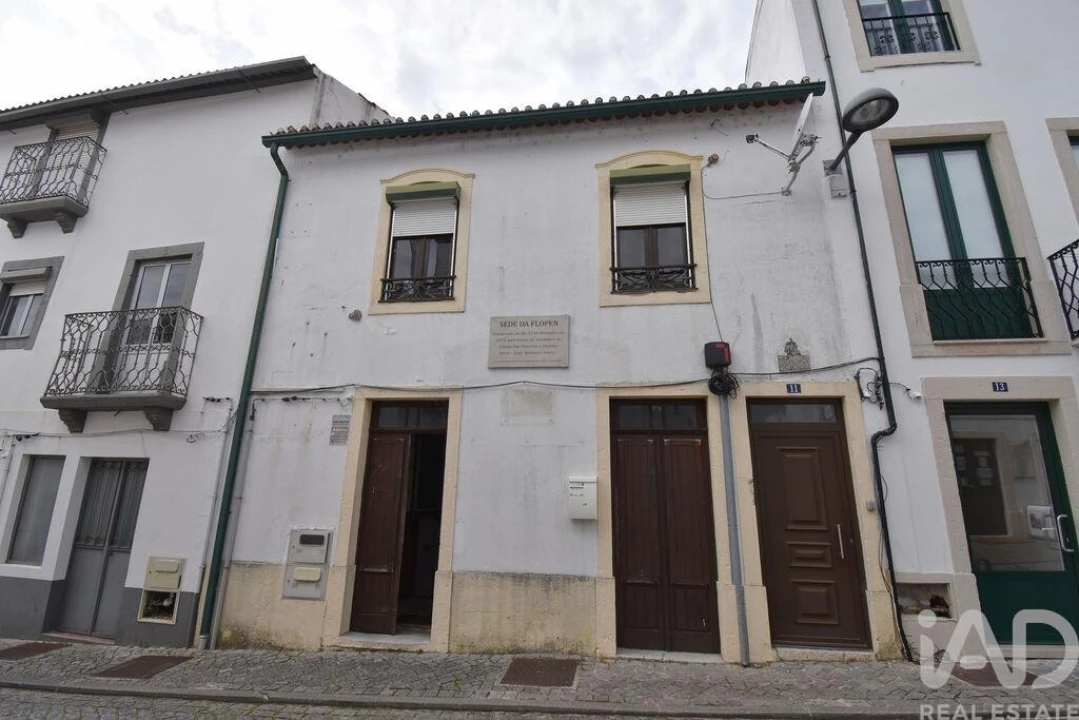 Moradia T4 para Venda em Espinhal Foto 1