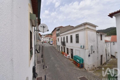 Moradia T4 para Venda em Espinhal