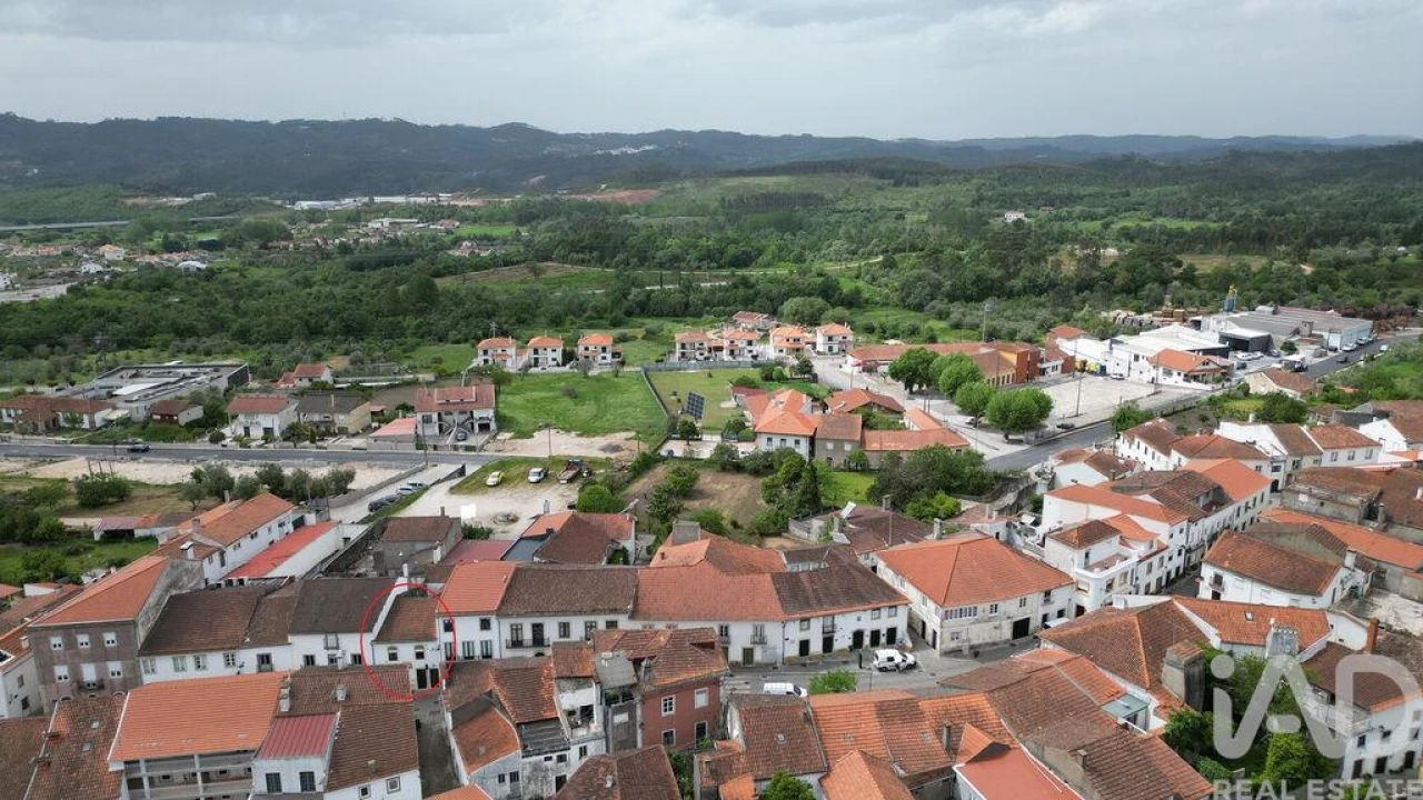 Moradia T4 para Venda em Espinhal Foto 38