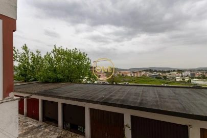Apartamento T2 para Venda em Loures