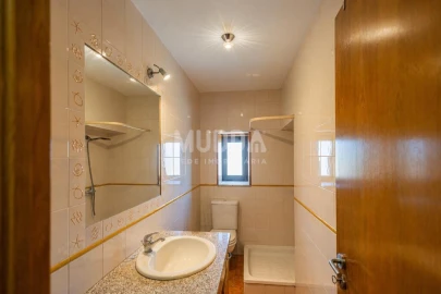 Moradia T4 para Venda em Valega