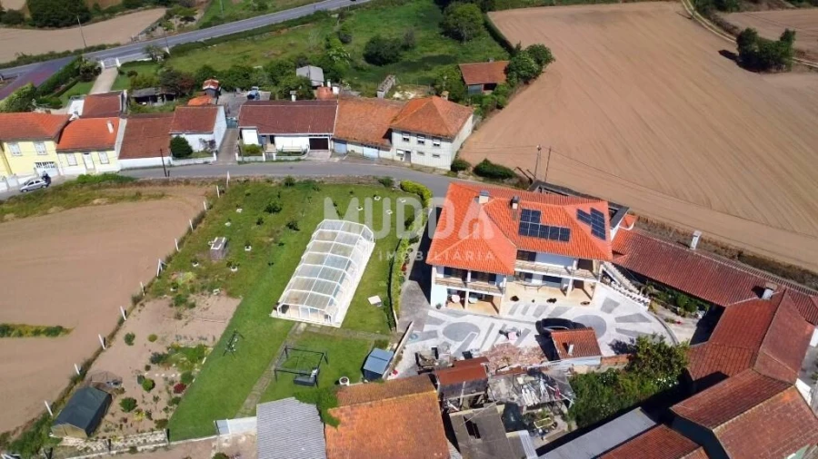 Moradia T4 para Venda em Valega Foto 13