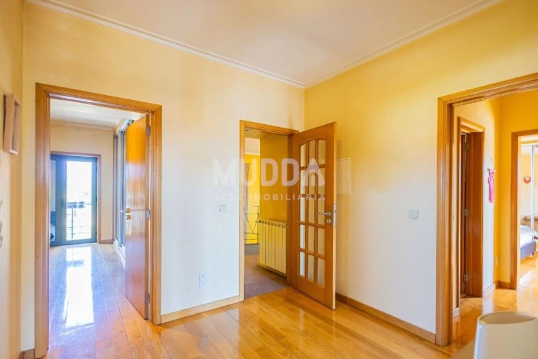 Moradia T4 para Venda em Valega Foto 54