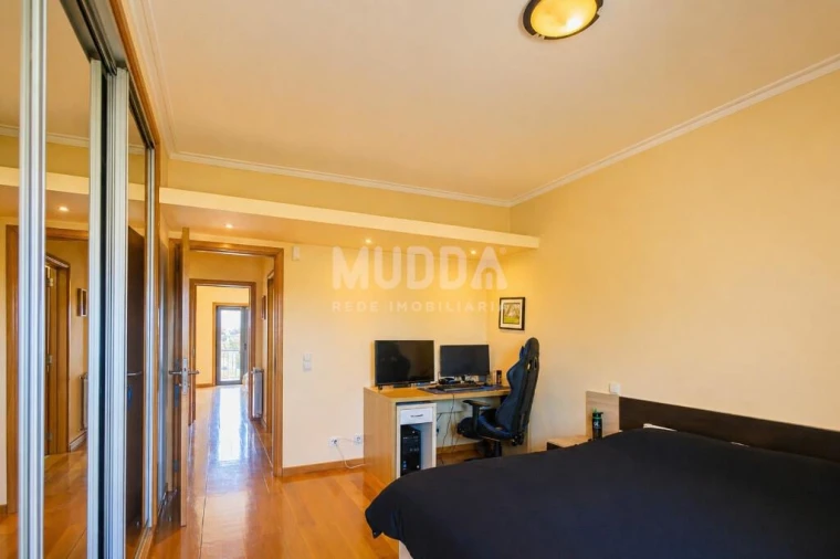 Moradia T4 para Venda em Valega Foto 51