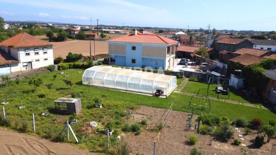 Moradia T4 para Venda em Valega Foto 5