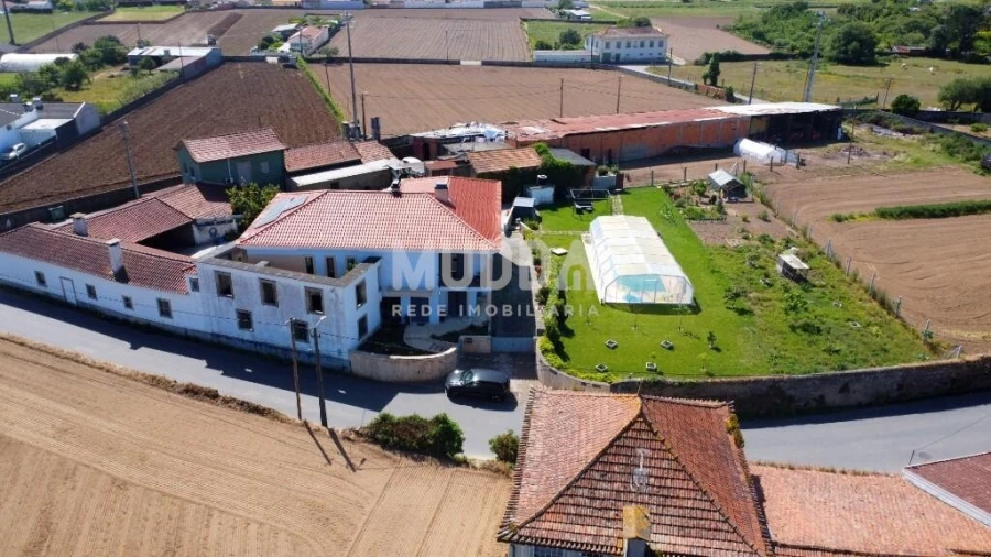 Moradia T4 para Venda em Valega Foto 8