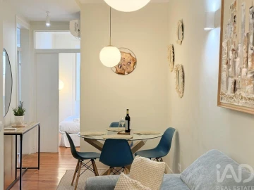 Apartamento T2 para Venda em Santa Maria Maior