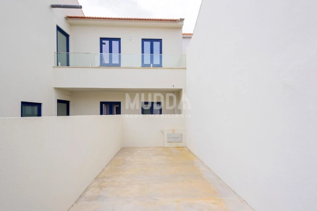Moradia T3 para Venda em Ovar, São João, Arada e São Vicente de Pereira Jusã Foto 1