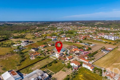 Moradia T4 para Venda em Souto da Carpalhosa e Ortigosa