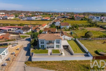 Moradia T4 para Venda em Souto da Carpalhosa e Ortigosa