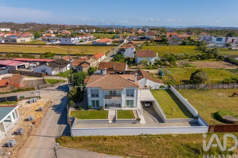 Moradia T4 para Venda em Souto da Carpalhosa e Ortigosa Foto 36