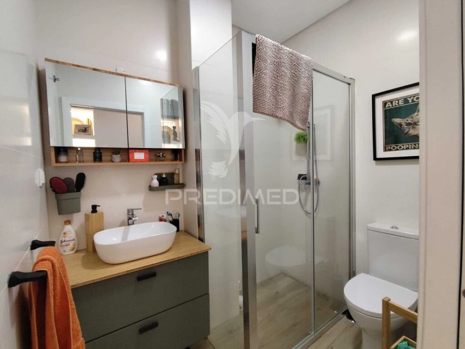 Apartamento T1 para Venda em Barreiro e Lavradio Foto 11