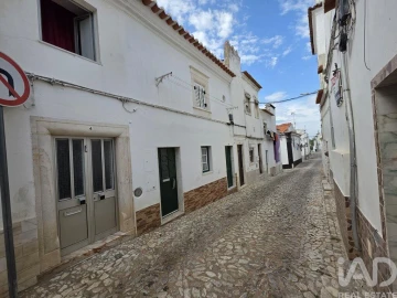 Moradia T2 para Venda em São Bento do Cortiço e Santo Estêvão