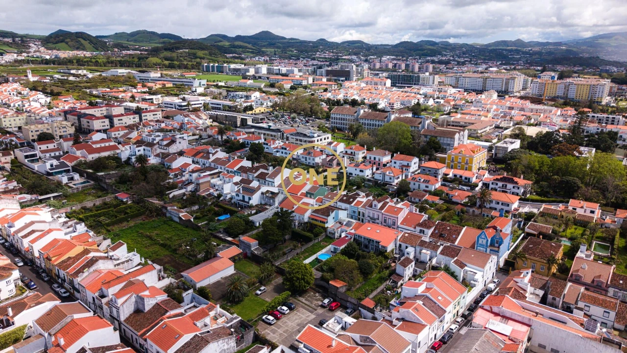 Moradia T2 para Venda em Ponta Delgada (São Sebastião) Foto 20