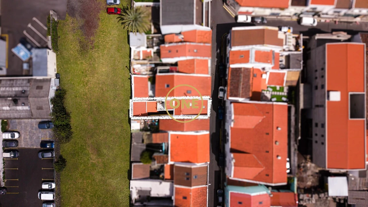 Moradia T2 para Venda em Ponta Delgada (São Sebastião) Foto 25