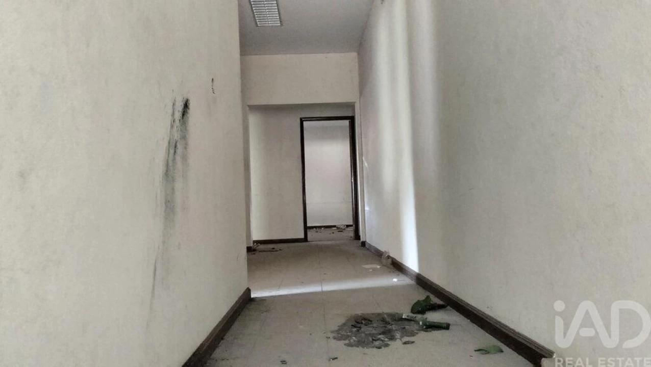 Armazém para Venda em Campo de Besteiros Foto 25