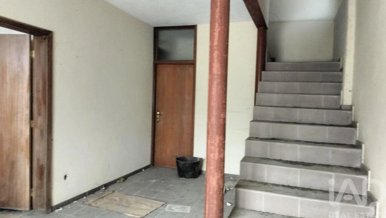 Armazém para Venda em Campo de Besteiros Foto 4