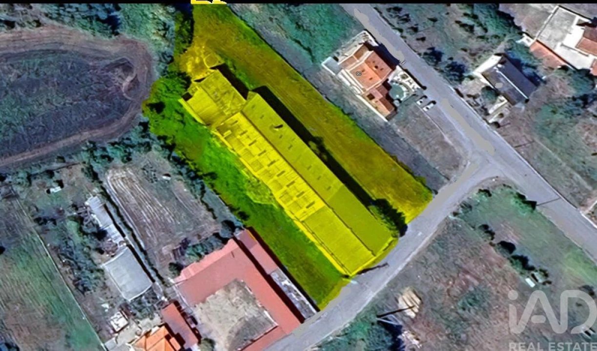Armazém para Venda em Campo de Besteiros Foto 2