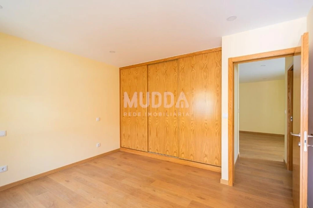 Moradia T2 para Venda em Ovar, São João, Arada e São Vicente de Pereira Jusã Foto 5