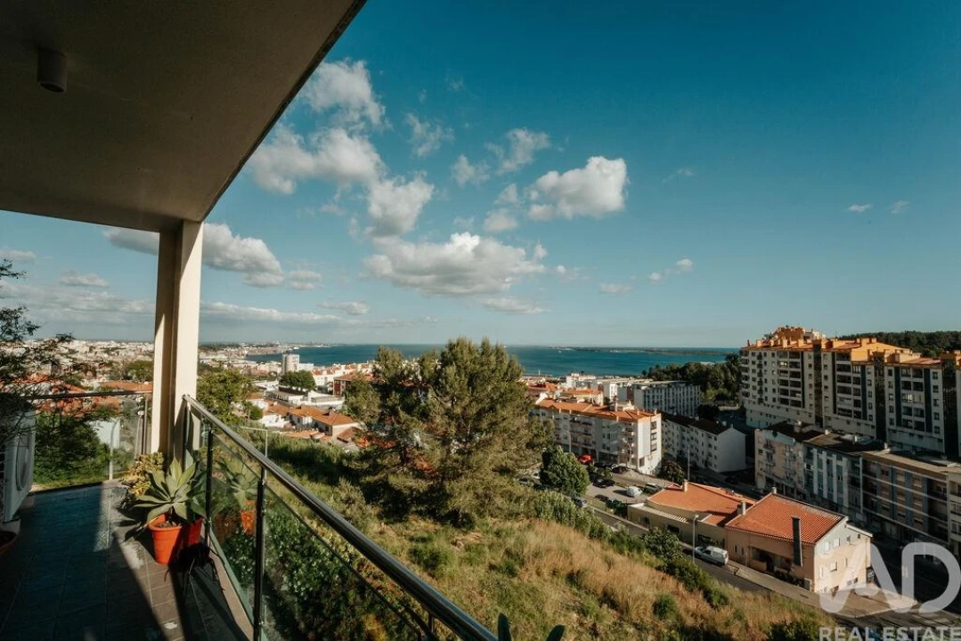 Apartamento T2 para Venda em União das Freguesias de Setúbal Foto 2