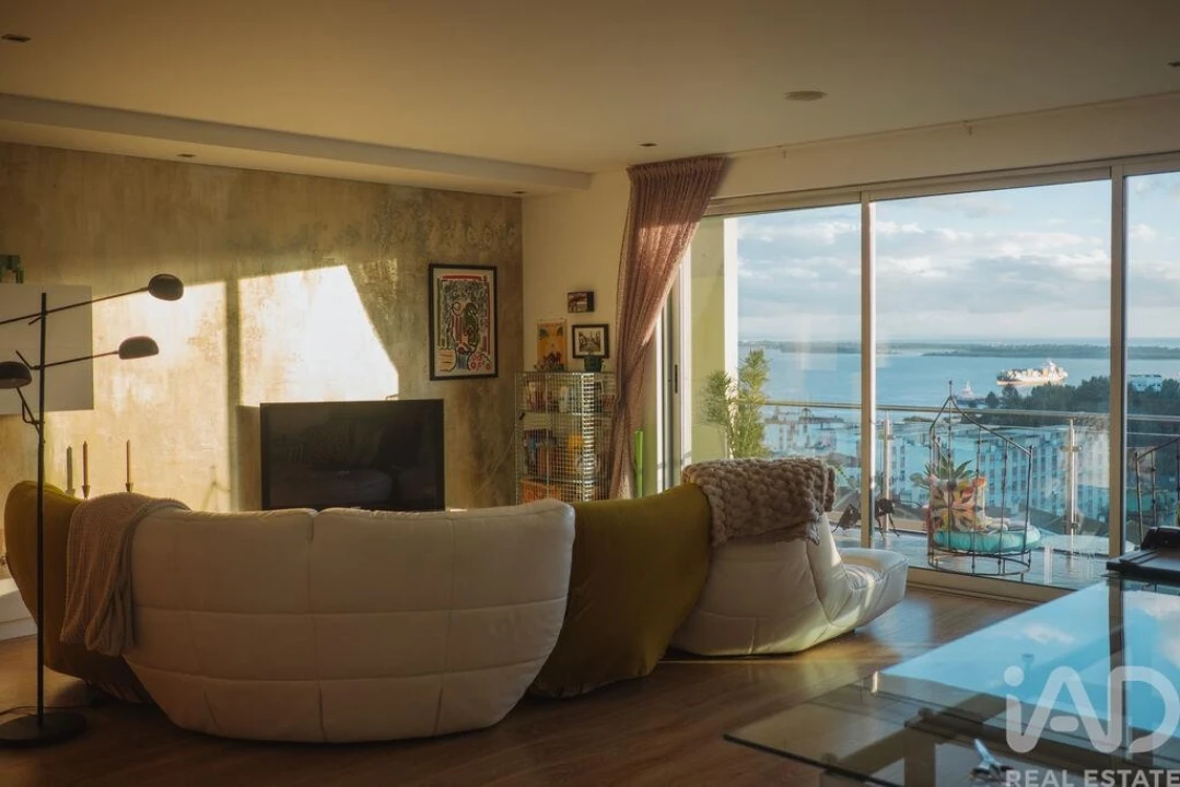 Apartamento T2 para Venda em União das Freguesias de Setúbal Foto 2