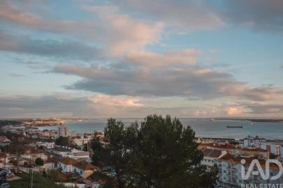 Apartamento T2 para Venda em União das Freguesias de Setúbal