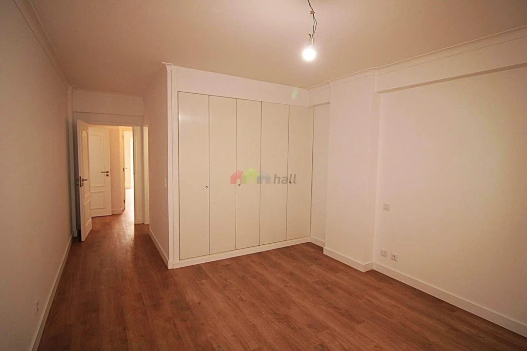 Apartamento T3 para Venda em São Domingos de Benfica Foto 11