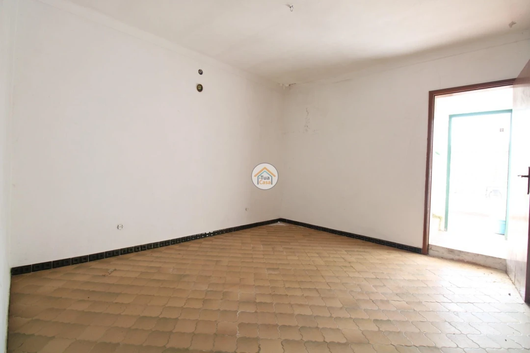 Moradia T2 para Venda em Torrão Foto 18
