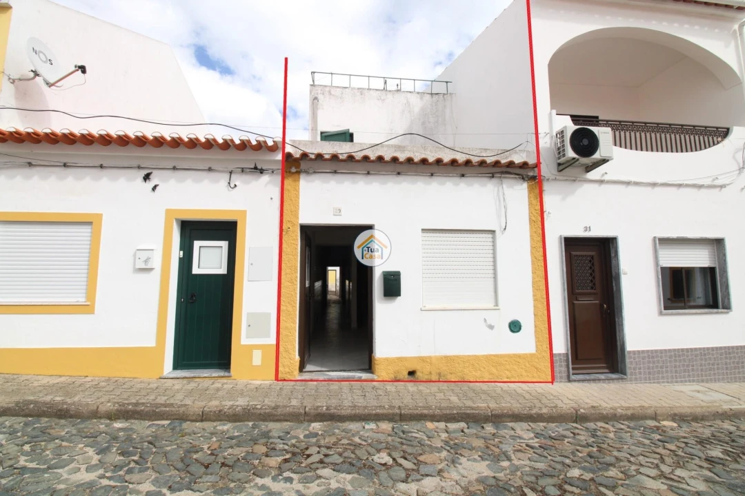 Moradia T2 para Venda em Torrão Foto 1