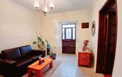 Moradia T4 para Venda em Baleizão