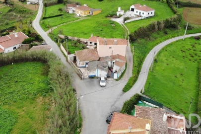 Moradia T1 para Venda em Santo Isidoro