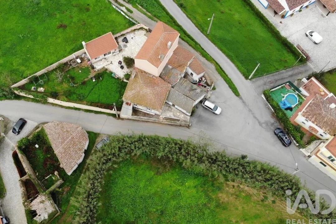 Moradia T1 para Venda em Santo Isidoro Foto 10
