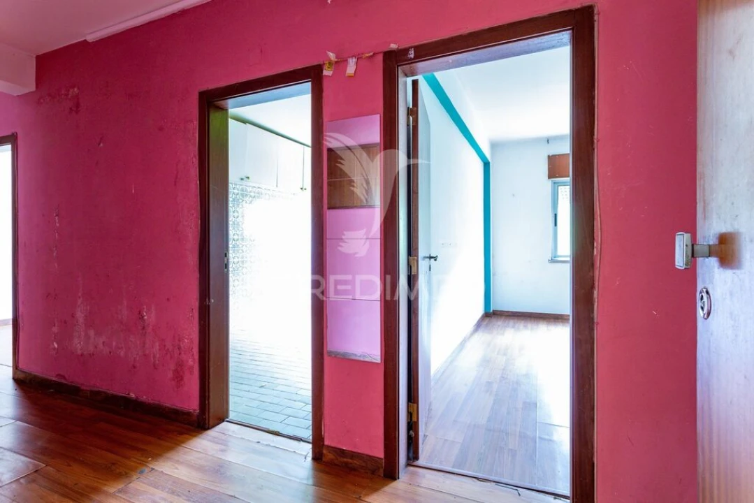 Apartamento T2 para Venda em Vila Franca de Xira Foto 2