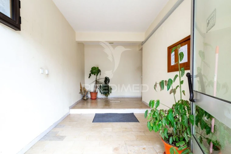 Apartamento T2 para Venda em Vila Franca de Xira Foto 18