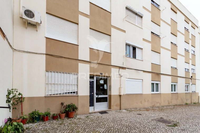 Apartamento T2 para Venda em Vila Franca de Xira Foto 19