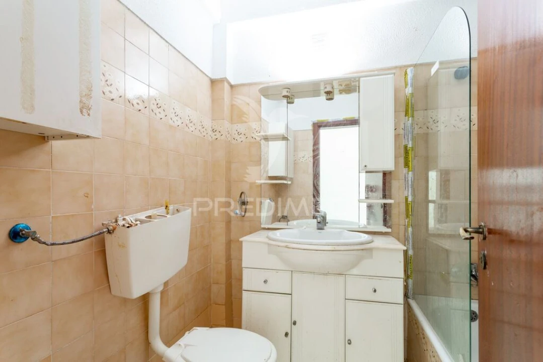 Apartamento T2 para Venda em Vila Franca de Xira Foto 13