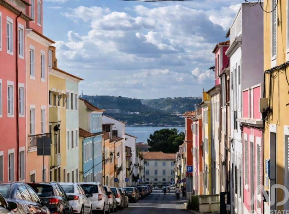 Apartamento T1 para Venda em Ajuda Foto 1