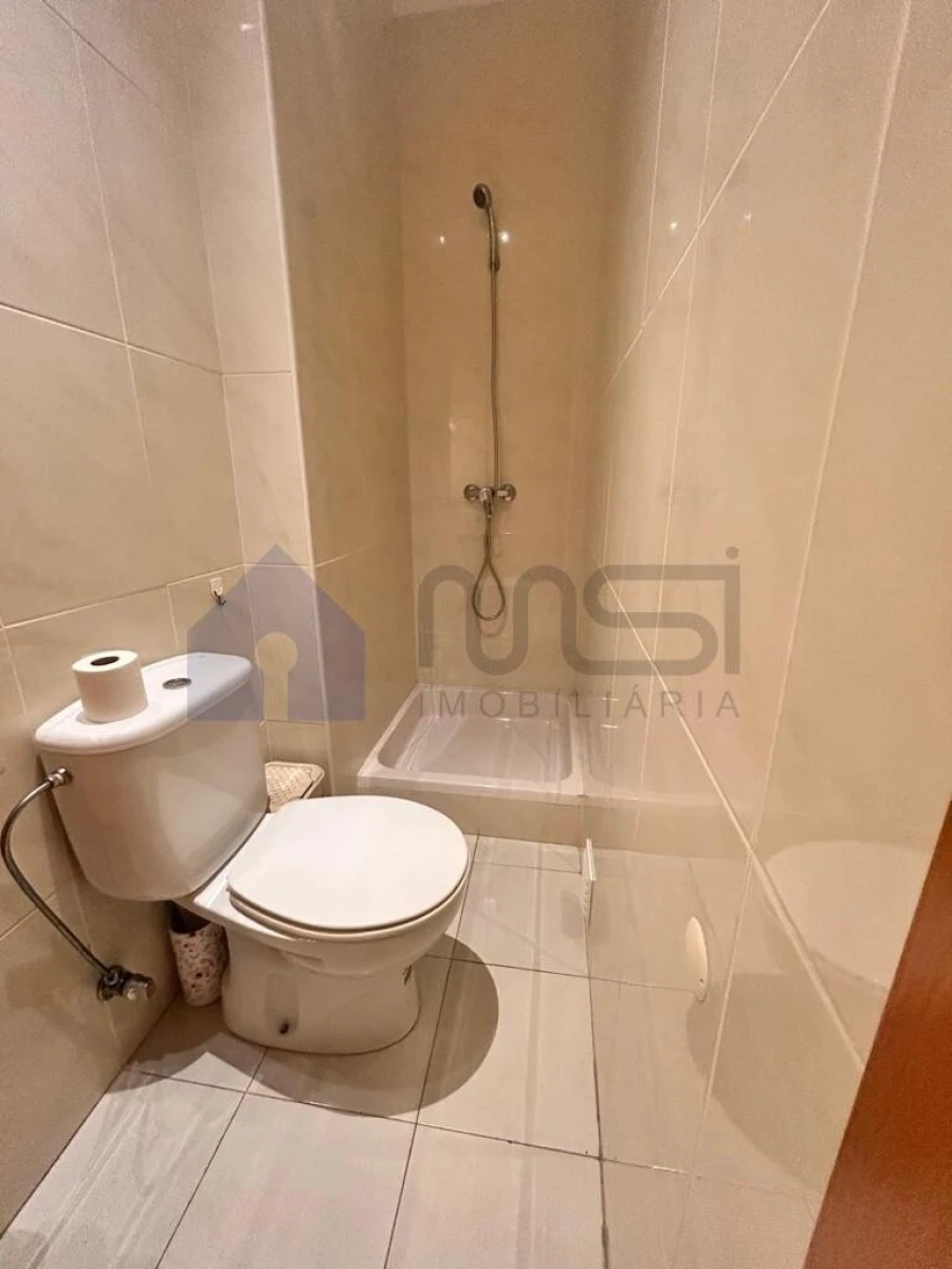 Apartamento T2 para Venda em Custóias, Leça do Balio e Guifões Foto 19