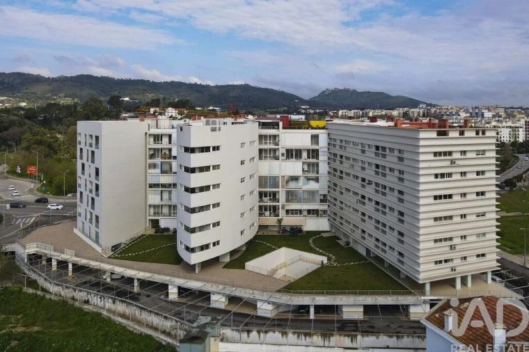 Apartamento T4 para Venda em União das Freguesias de Setúbal Foto 3